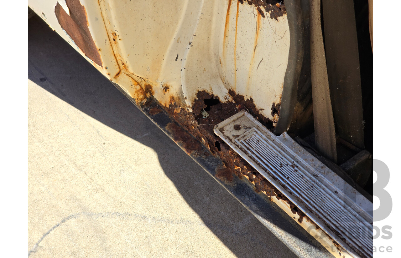 9/1978 Ford XC Falcon 2d Utility Sno White 3.3L