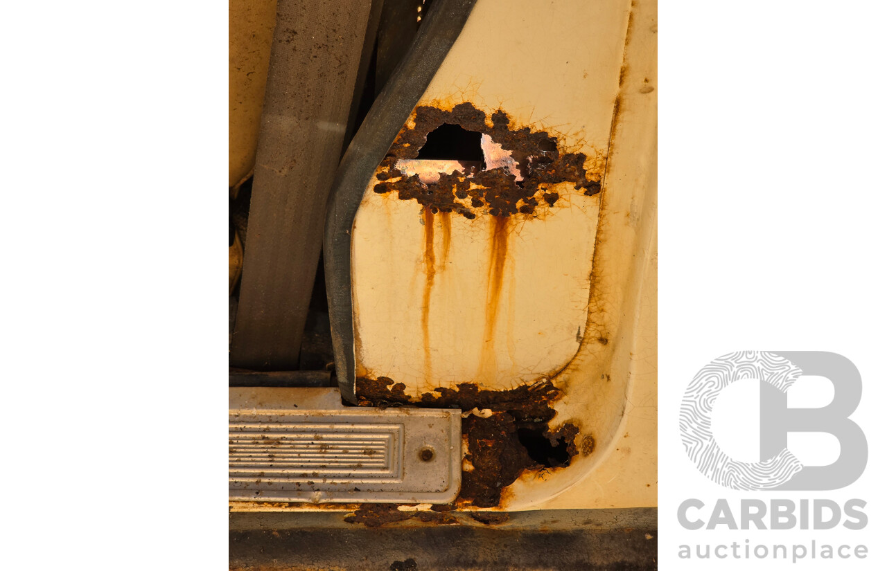 9/1978 Ford XC Falcon 2d Utility Sno White 3.3L