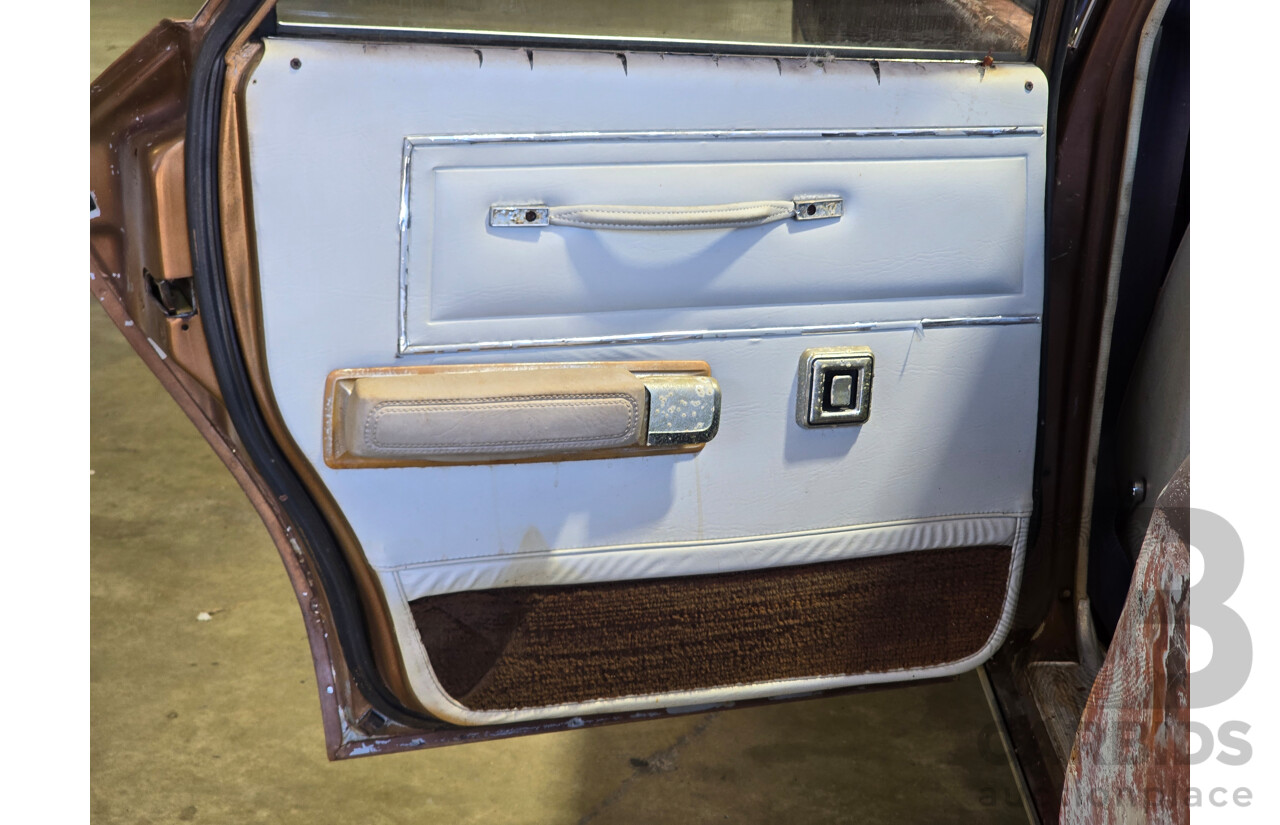 5/1971 Chrysler by Chrysler CJ 4d Sedan Brown V8 5.9L - Parts Only