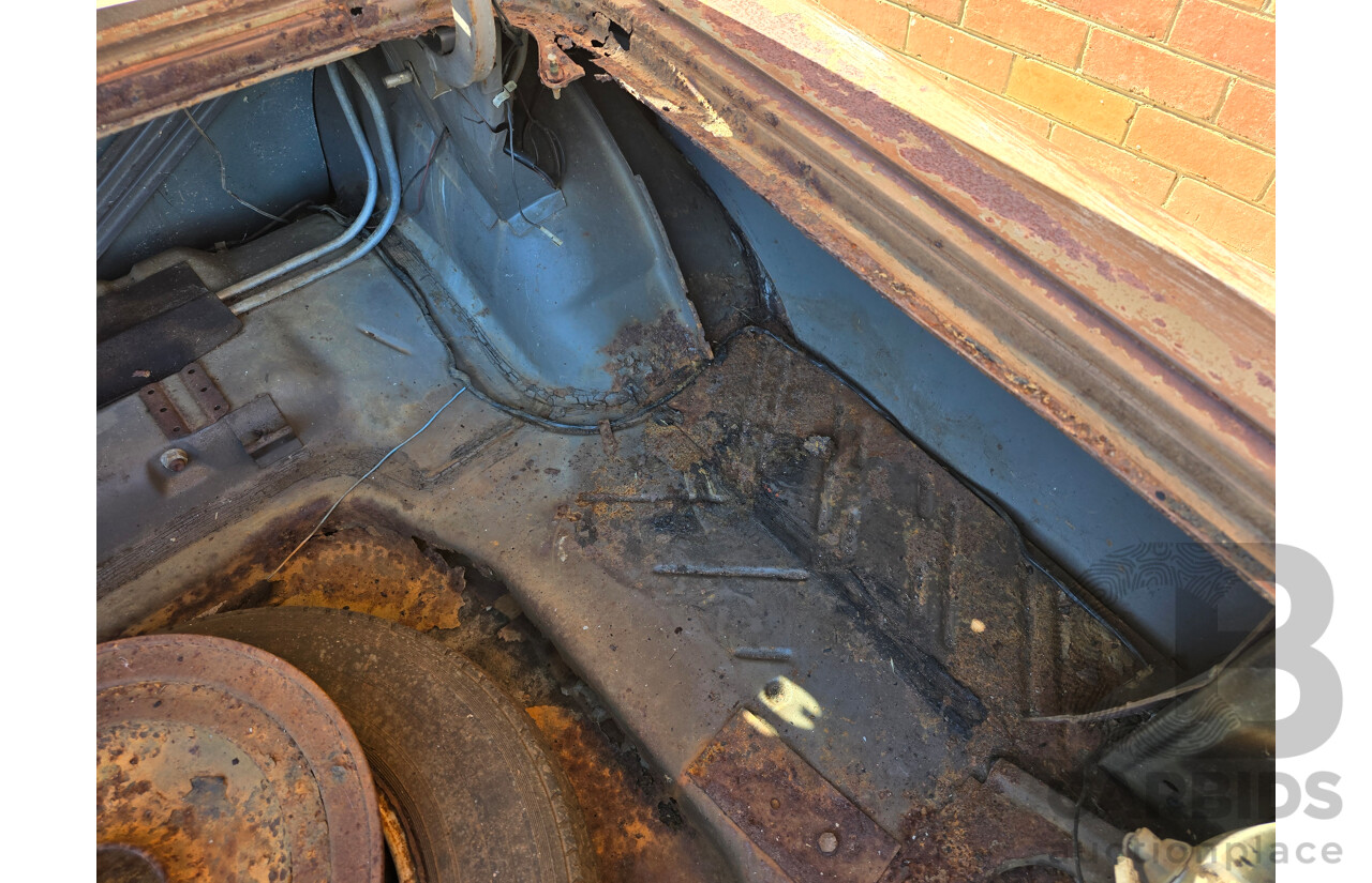 5/1971 Chrysler by Chrysler CJ 4d Sedan Brown V8 5.9L - Parts Only