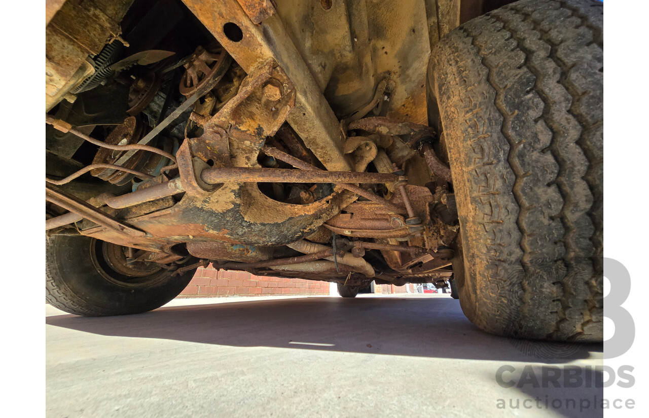 5/1971 Chrysler by Chrysler CJ 4d Sedan Brown V8 5.9L - Parts Only