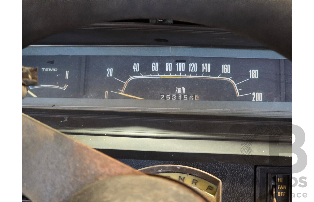 1/1977 Chrysler Valiant CL 4d Sedan Blue 4.0L