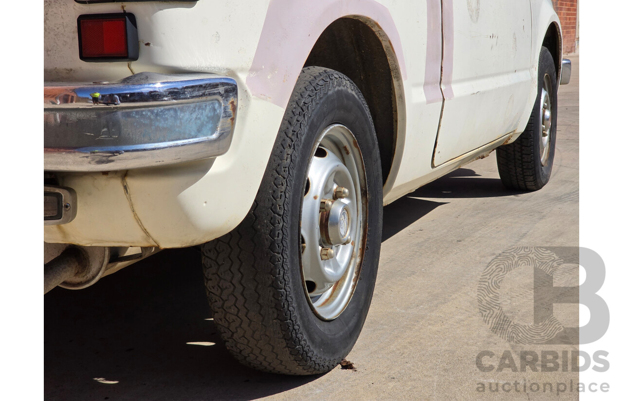 12/1974 Honda Civic SB1 1st Gen 2d Sedan White 1.2L