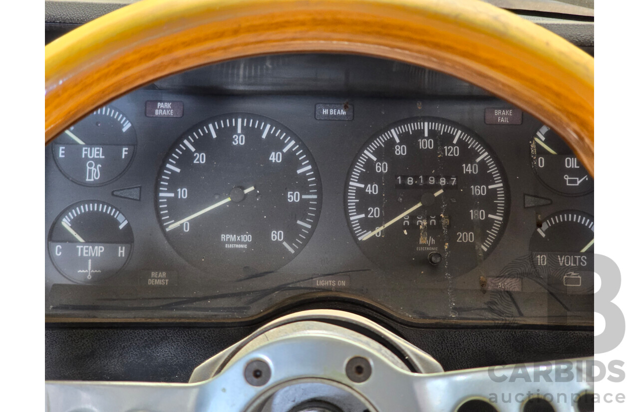 12/1981 Ford ZJ Fairlane 4d Sedan Blue / Silver V8 4.9L