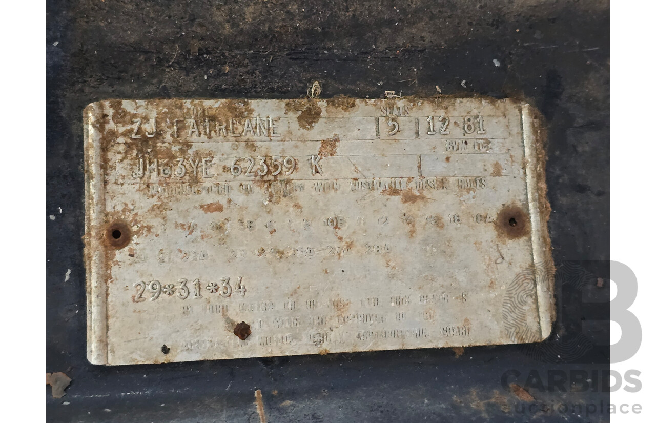 12/1981 Ford ZJ Fairlane 4d Sedan Blue / Silver V8 4.9L