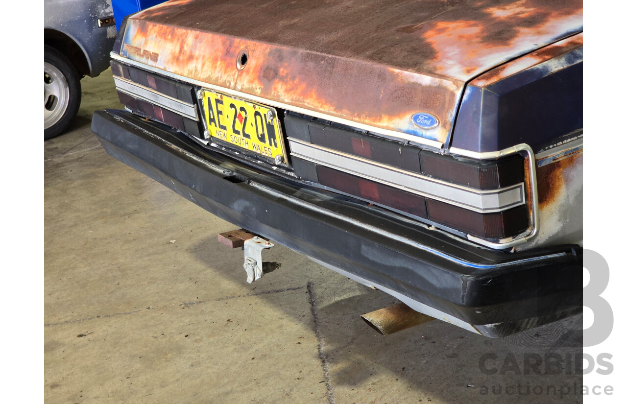 12/1981 Ford ZJ Fairlane 4d Sedan Blue / Silver V8 4.9L