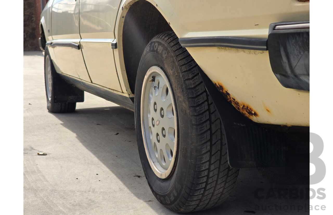 7/1982 Ford XE Falcon GL 4d Sedan Bahama Beige 4.1L