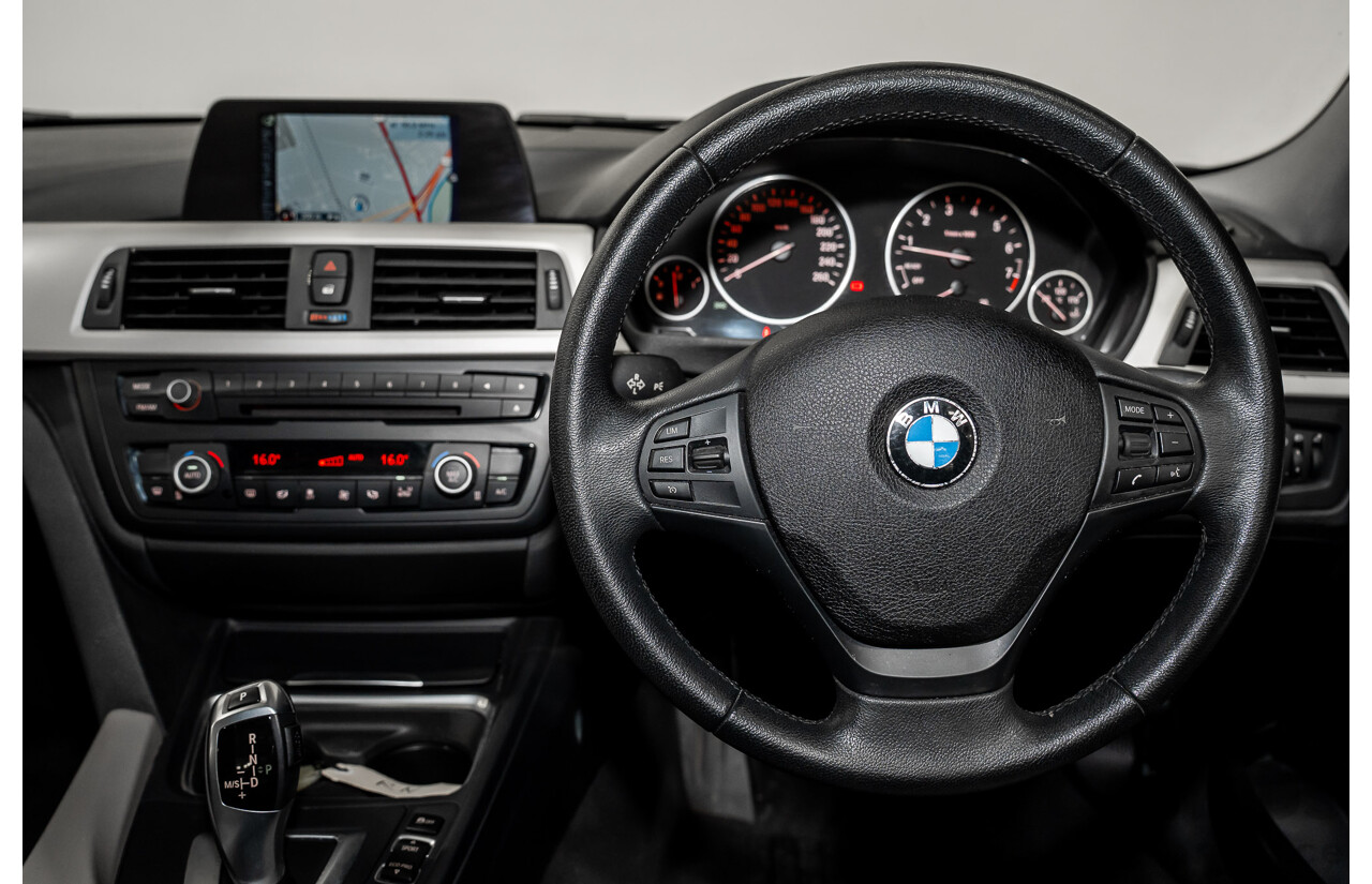 8/2014 BMW 316i F30 MY14 4d Sedan Schwarz Black II Turbo 1.6L