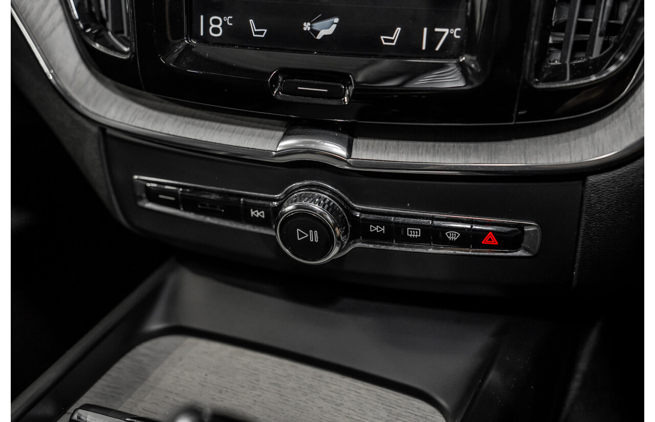 06/2020 Volvo XC60 T5 Inscription (AWD) 246 MY21 4D Wagon Onyx Black Turbo 2.0L