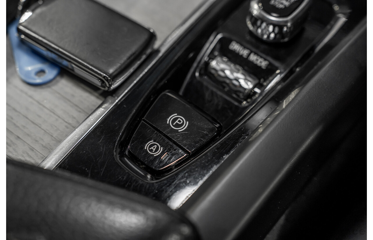 06/2020 Volvo XC60 T5 Inscription (AWD) 246 MY21 4D Wagon Onyx Black Turbo 2.0L