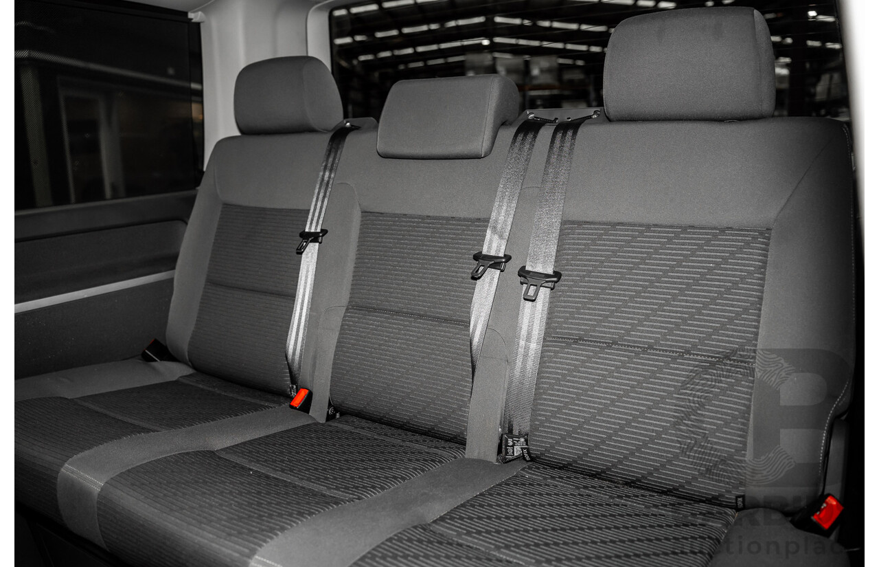 10/2015 Volkswagen Multivan Comfortline TDI400 FWD T5 MY15 4D Wagon Reflex Silver Turbo Diesel 2.0L - 7 Seats