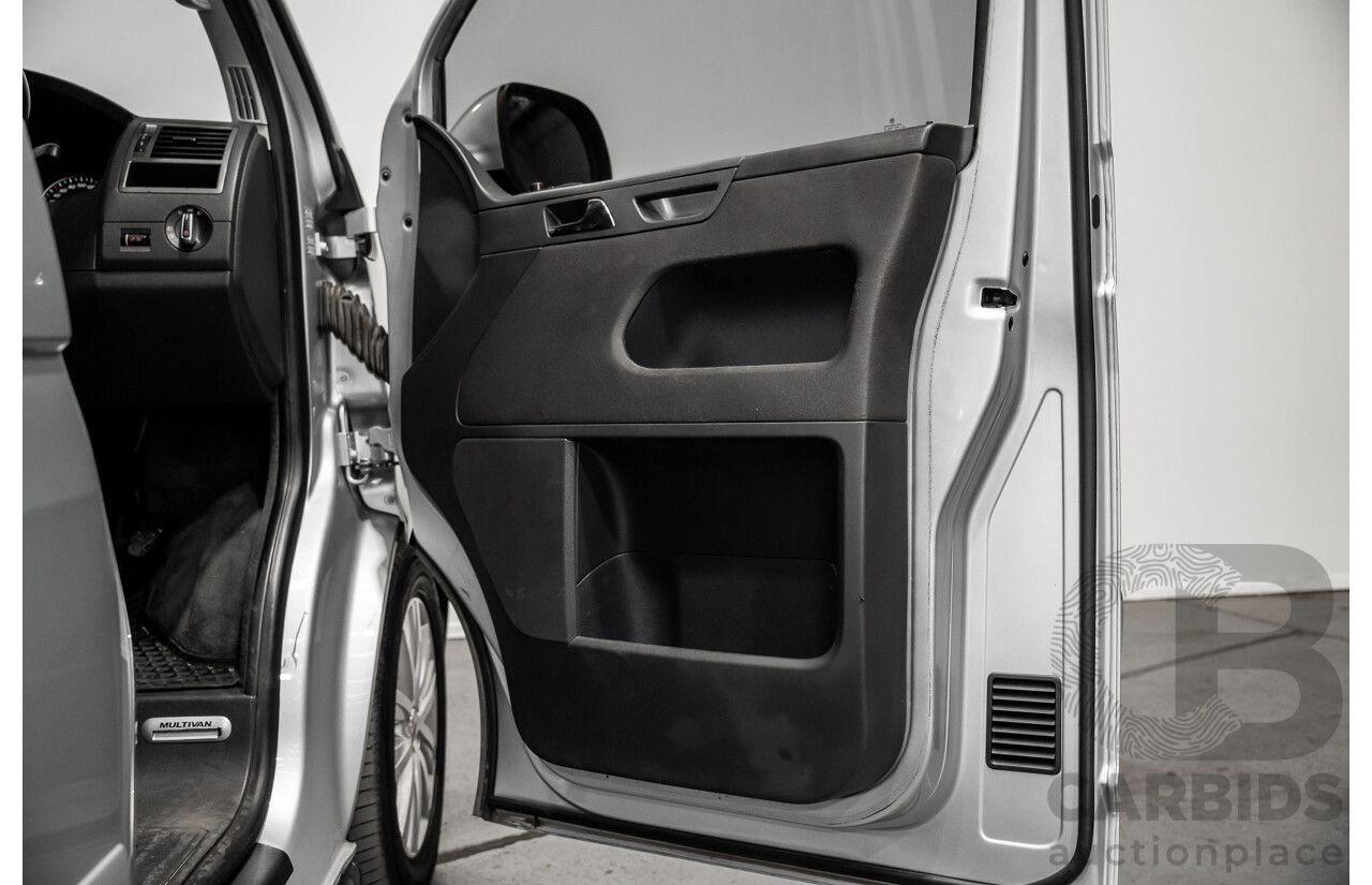 10/2015 Volkswagen Multivan Comfortline TDI400 FWD T5 MY15 4D Wagon Reflex Silver Turbo Diesel 2.0L - 7 Seats