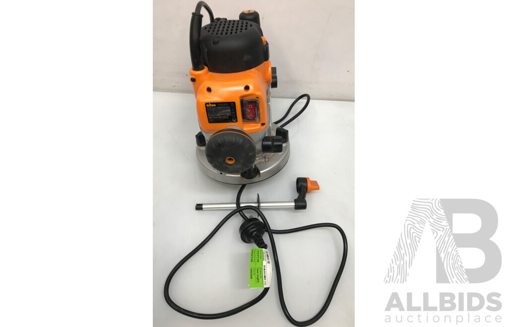 Triton (TRA001) Dual Mode Precision Plunge Router Kit