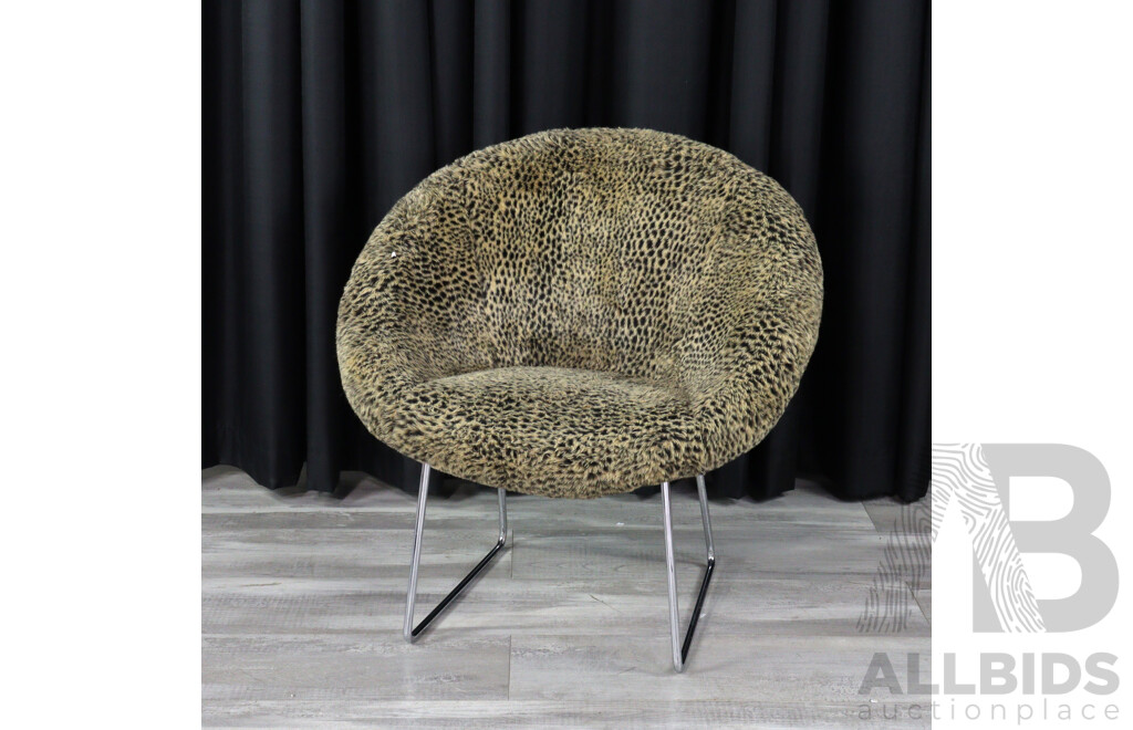 Modern Tub Chair with Animal Print