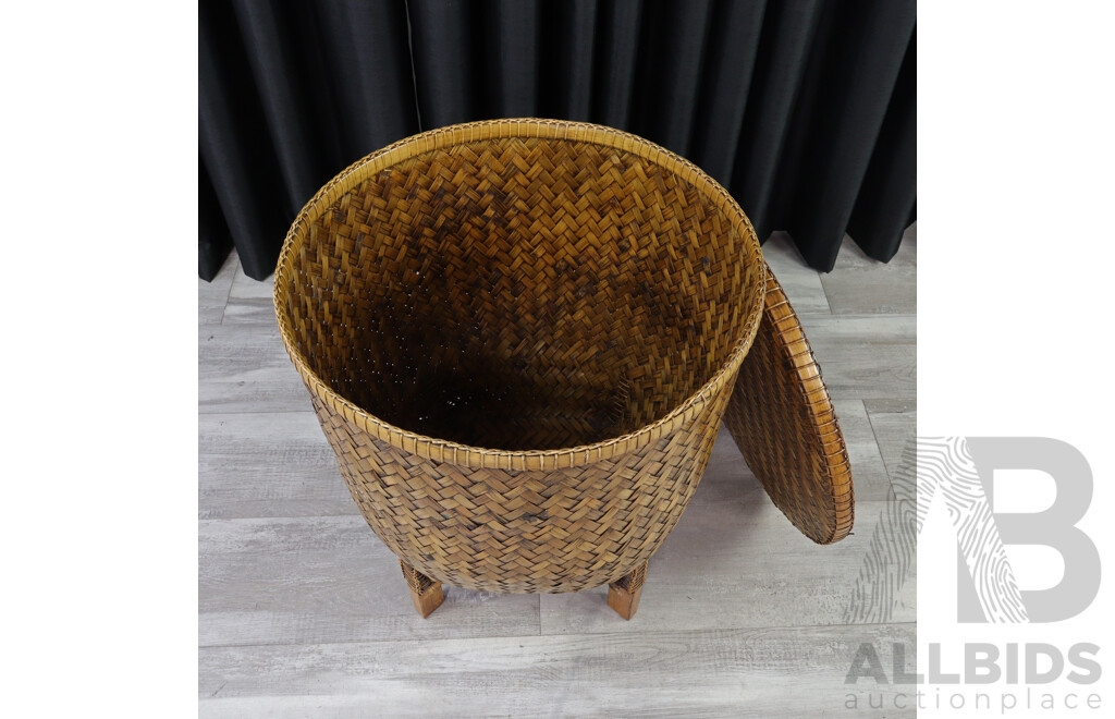 Large Lidded Finely Woven Basket