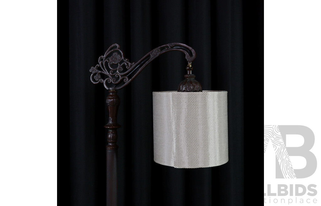 Metal Floor Lamp with Hanging Shade