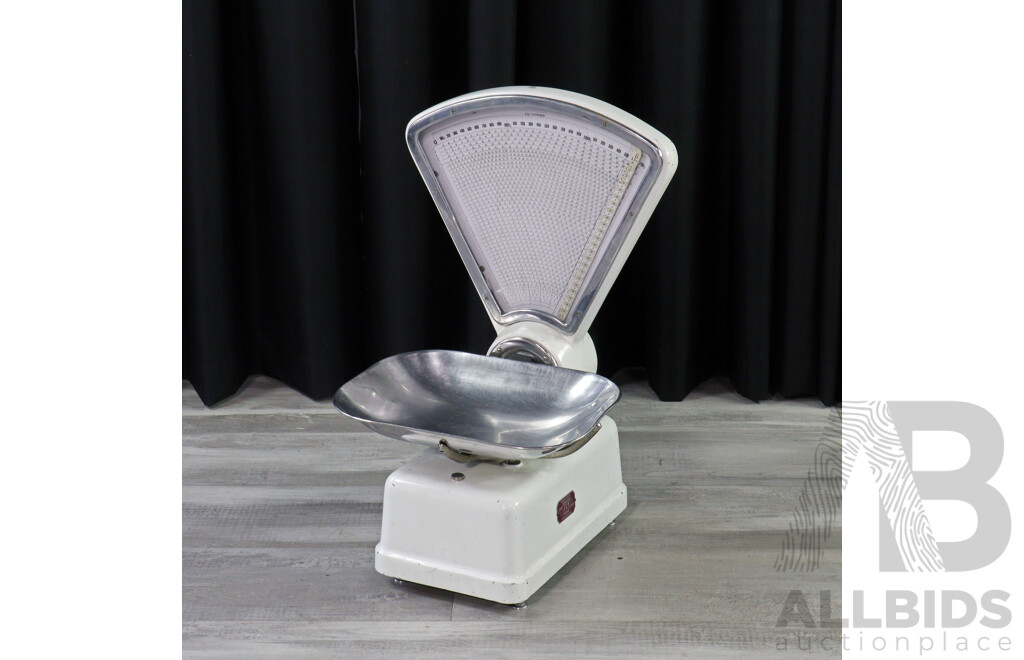 Vintage Enamel Butchers Scales