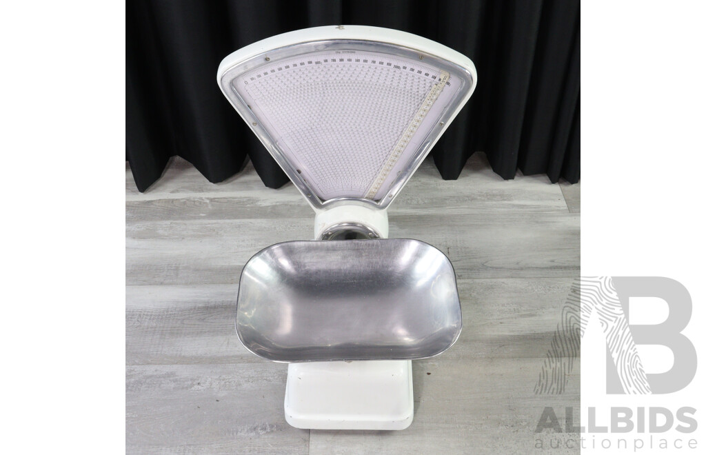 Vintage Enamel Butchers Scales