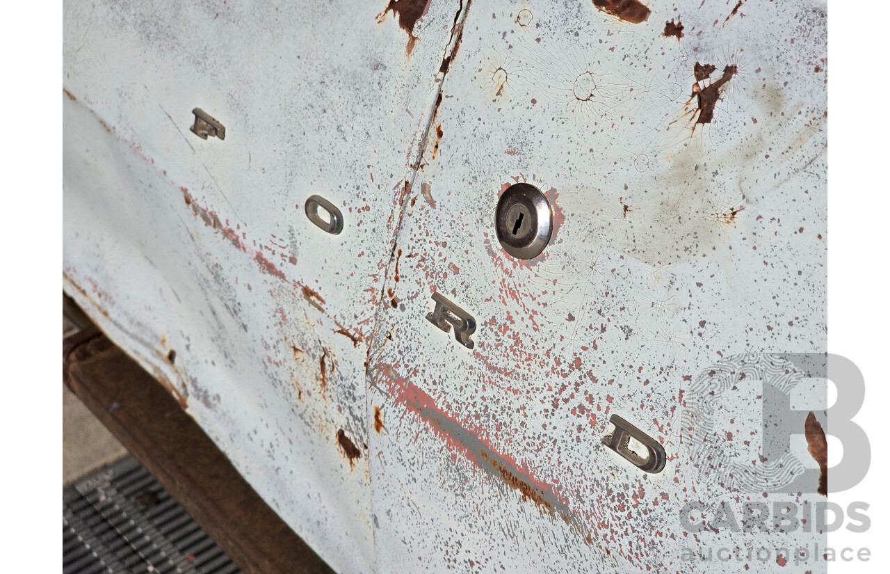 2/1978 Ford XC Falcon Panel Van Diamond White 4.1L