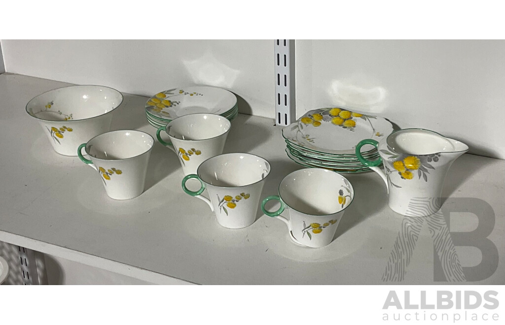 Shelly Regent Art Deco Seventeen Piece Tea and Saucer Set, Made in England