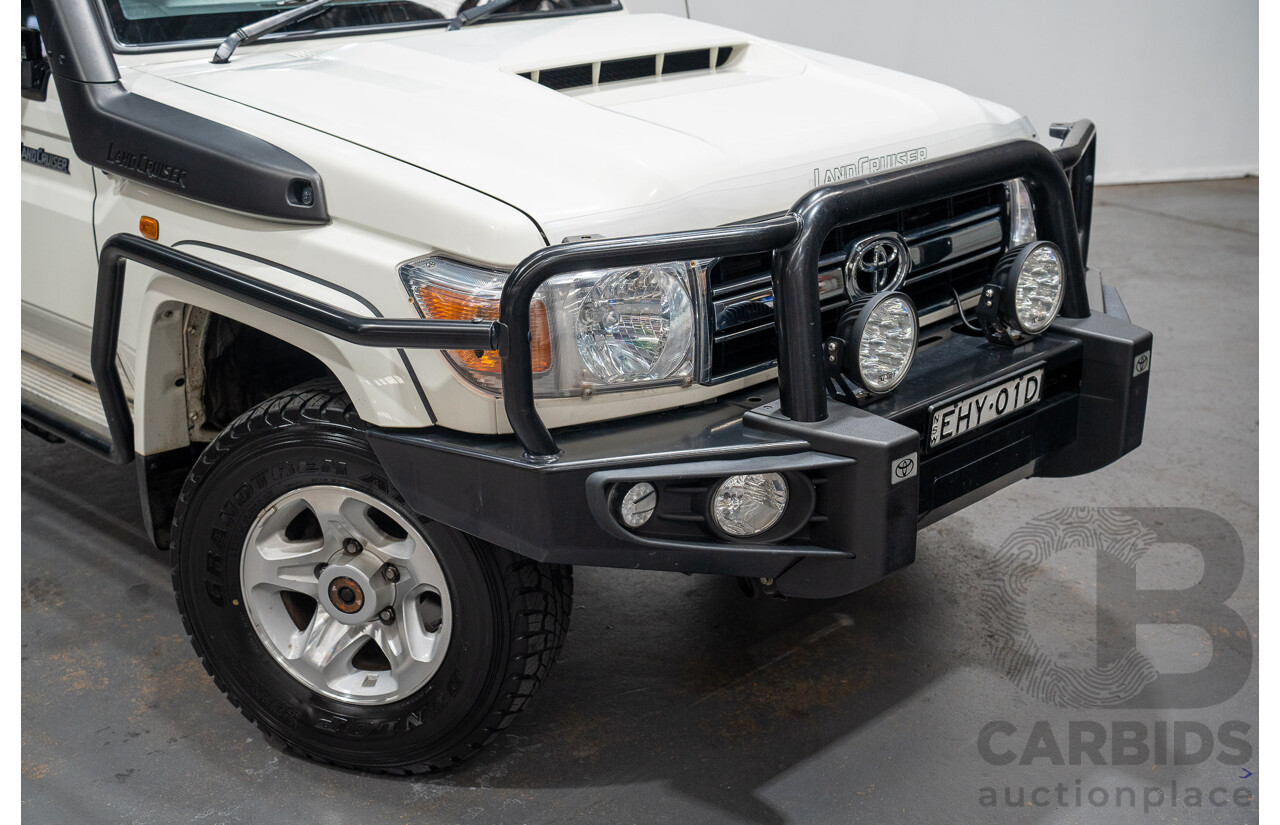 02/2020 Toyota Landcruiser GXL (4x4) 4x4 VDJ76R 4d Wagon White Turbo Diesel V8 4.5L