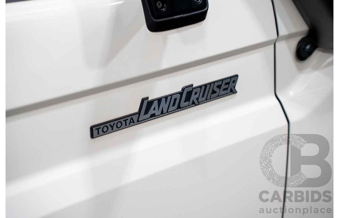 02/2020 Toyota Landcruiser GXL (4x4) 4x4 VDJ76R 4d Wagon White Turbo Diesel V8 4.5L