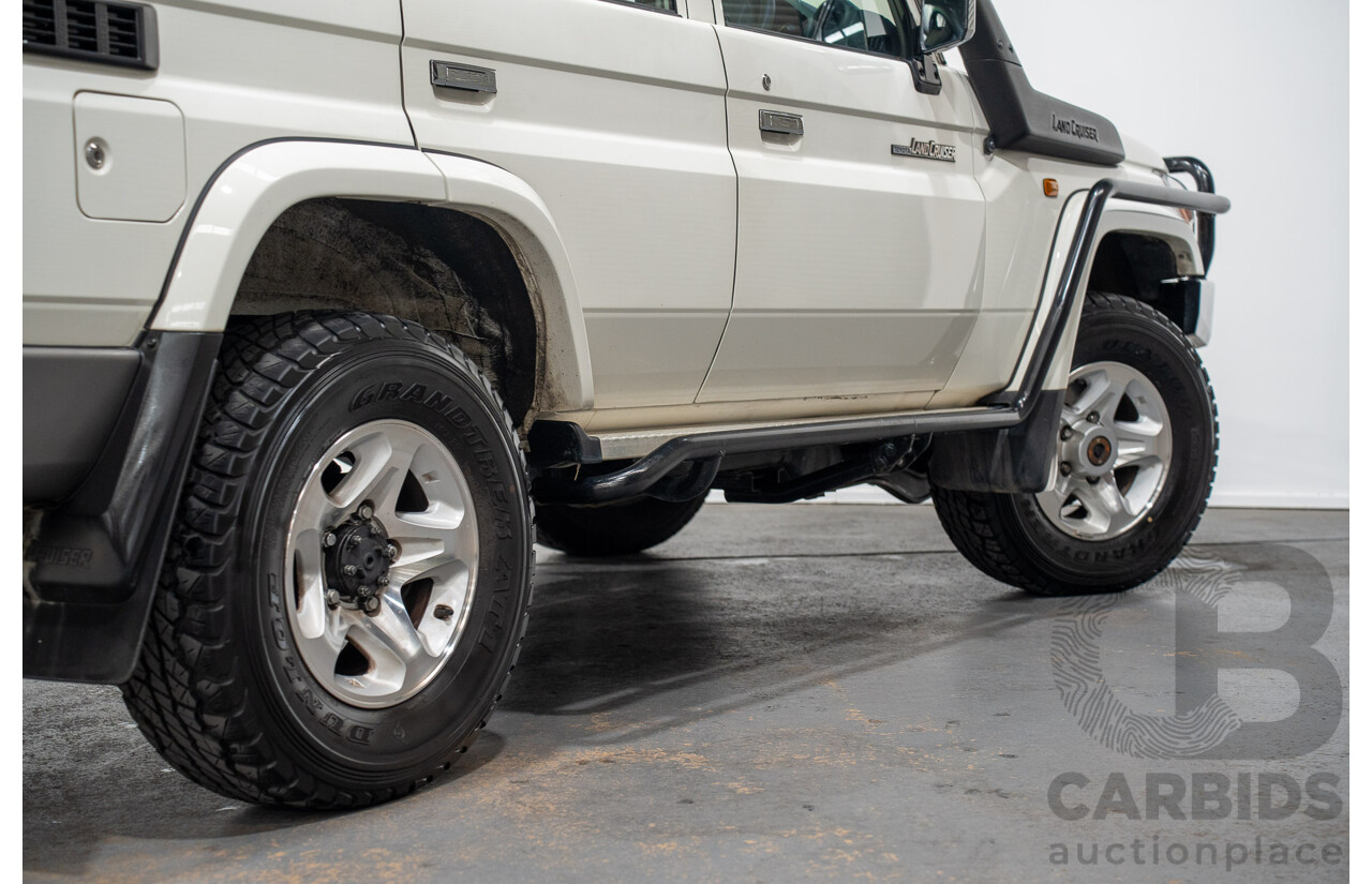 02/2020 Toyota Landcruiser GXL (4x4) 4x4 VDJ76R 4d Wagon White Turbo Diesel V8 4.5L