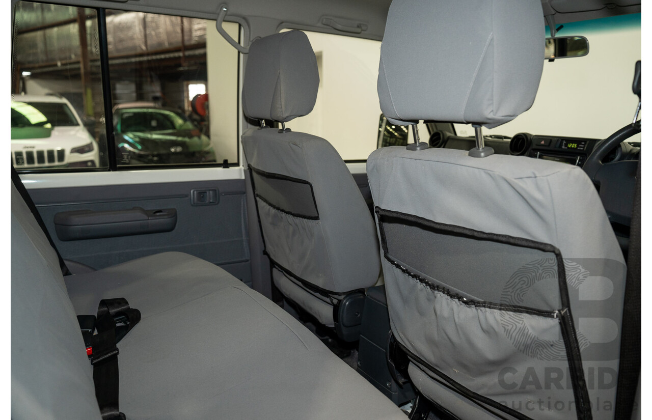 02/2020 Toyota Landcruiser GXL (4x4) 4x4 VDJ76R 4d Wagon White Turbo Diesel V8 4.5L