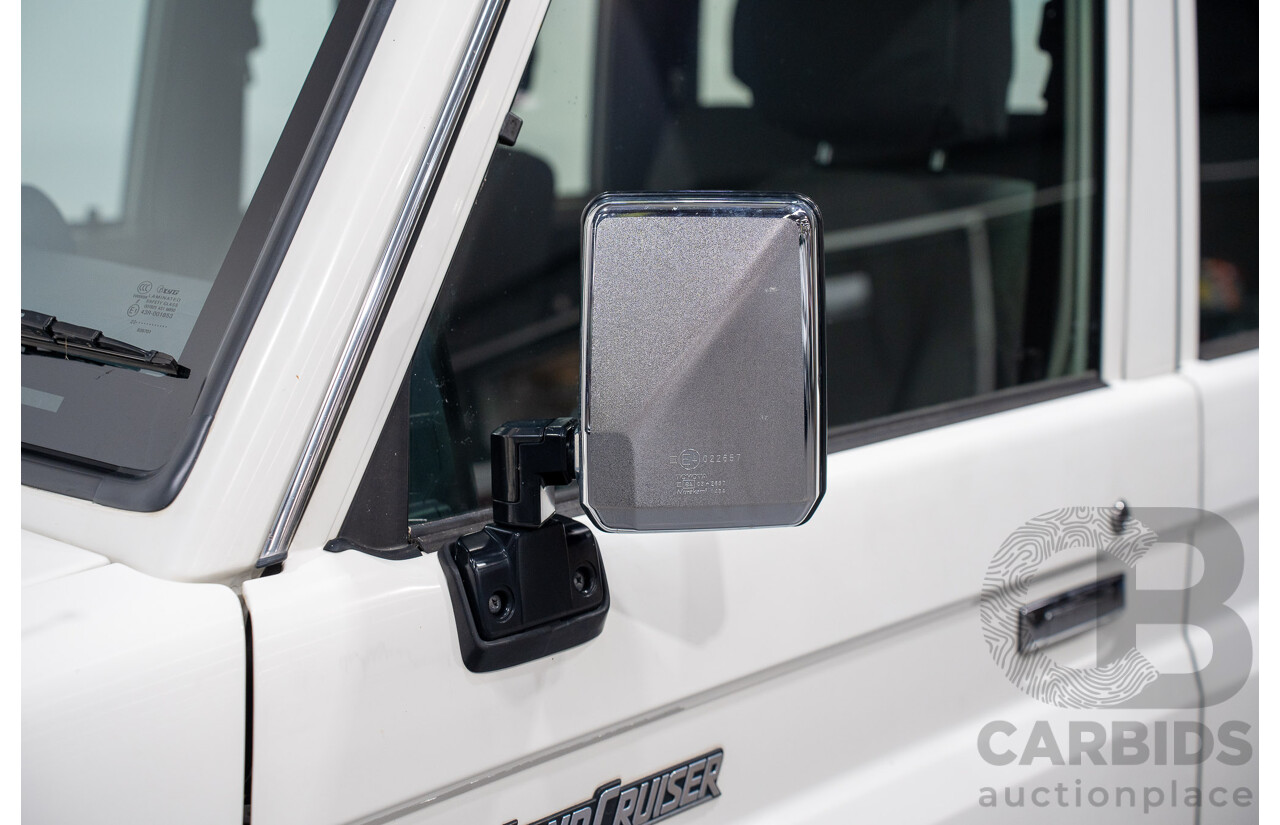 02/2020 Toyota Landcruiser GXL (4x4) 4x4 VDJ76R 4d Wagon White Turbo Diesel V8 4.5L