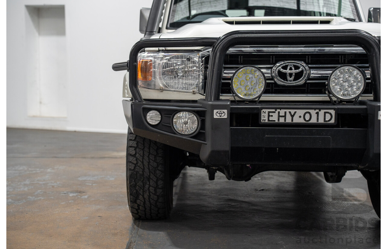 02/2020 Toyota Landcruiser GXL (4x4) 4x4 VDJ76R 4d Wagon White Turbo Diesel V8 4.5L