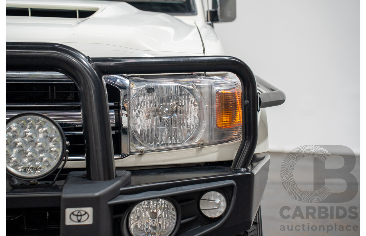 02/2020 Toyota Landcruiser GXL (4x4) 4x4 VDJ76R 4d Wagon White Turbo Diesel V8 4.5L