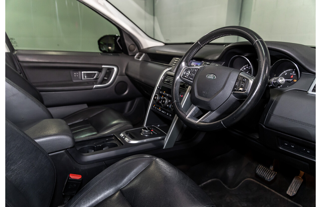 11/2016 Land Rover Discovery Sport TD4 180 HSE (AWD) LC MY17 4D Wagon Santorini Metallic Black Turbo Diesel 2.0L - 7 Seater