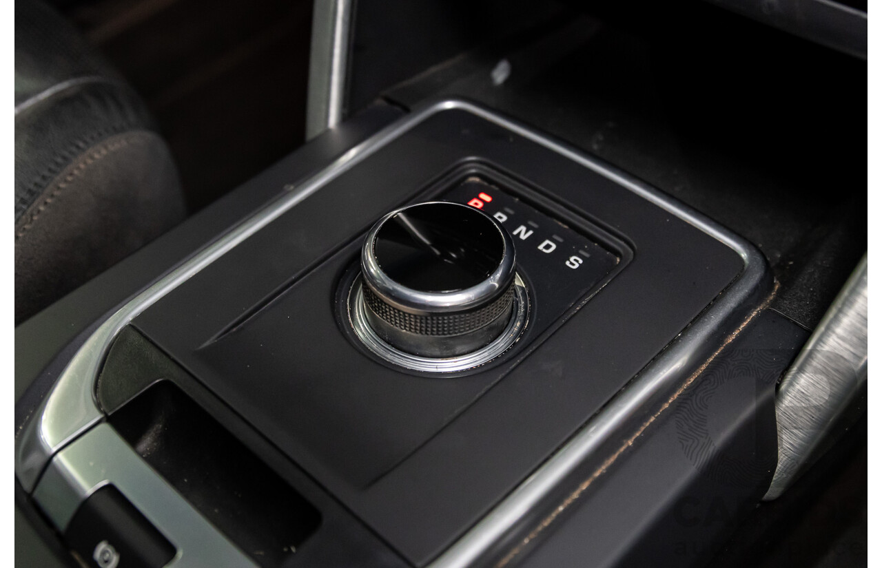 11/2016 Land Rover Discovery Sport TD4 180 HSE (AWD) LC MY17 4D Wagon Santorini Metallic Black Turbo Diesel 2.0L - 7 Seater