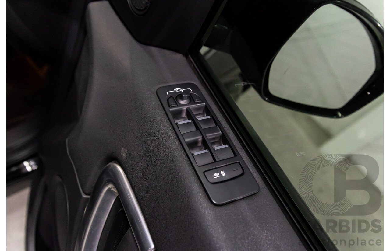 11/2016 Land Rover Discovery Sport TD4 180 HSE (AWD) LC MY17 4D Wagon Santorini Metallic Black Turbo Diesel 2.0L - 7 Seater