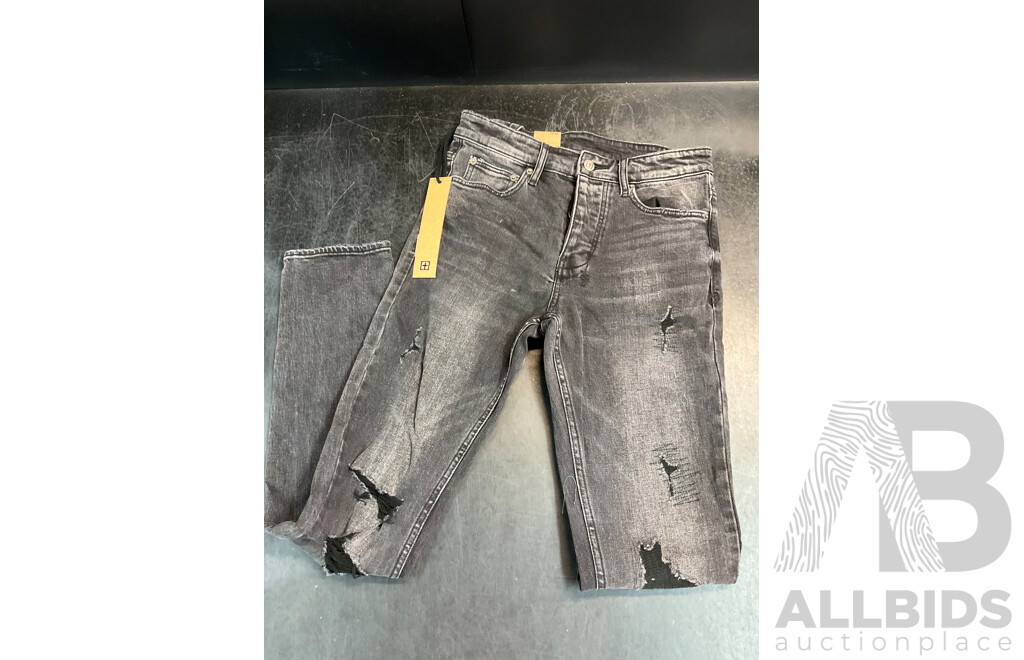 Assorted KSUBI Mens Jeans Size 39 and 36, Duffle Bag, Neckles - Lot of 4