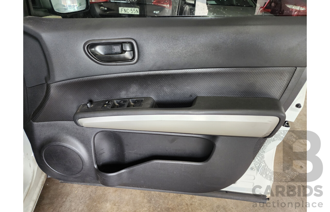 3/2013 Nissan X-Trail ST (fwd) T31 SERIES 5 4d Wagon White 2.0L