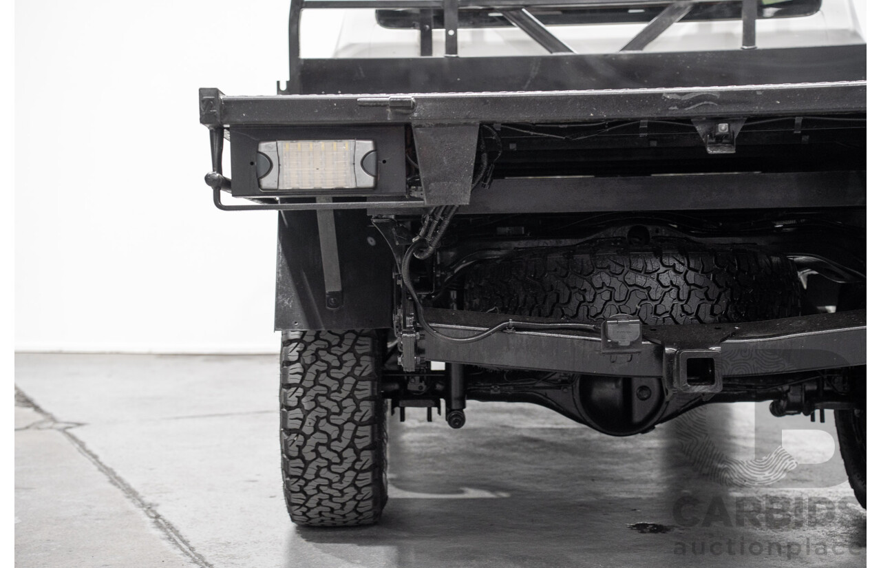 5/2019 Toyota Hilux SR (4x4) GUN126R MY19 UPGRADE Double C/Chas White Turbo Diesel 2.8L