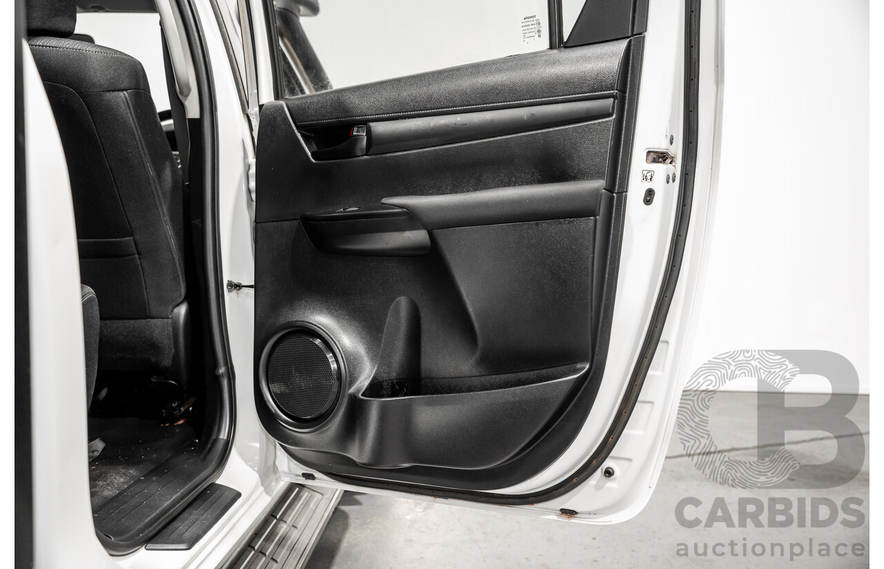 5/2019 Toyota Hilux SR (4x4) GUN126R MY19 UPGRADE Double C/Chas White Turbo Diesel 2.8L