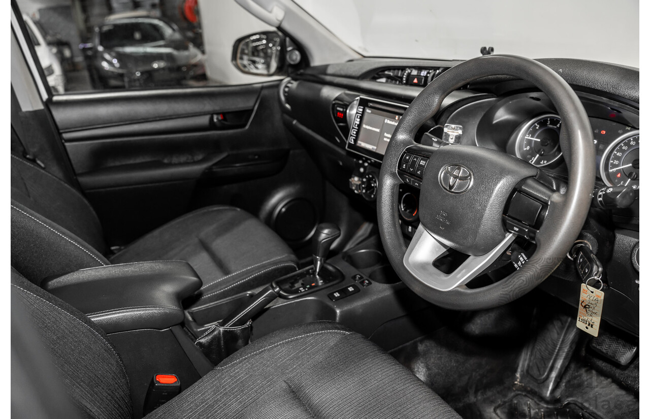 5/2019 Toyota Hilux SR (4x4) GUN126R MY19 UPGRADE Double C/Chas White Turbo Diesel 2.8L
