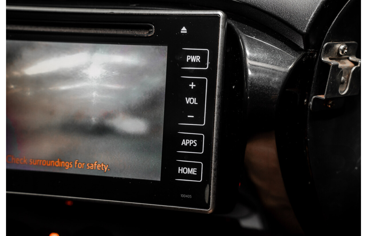 5/2019 Toyota Hilux SR (4x4) GUN126R MY19 UPGRADE Double C/Chas White Turbo Diesel 2.8L