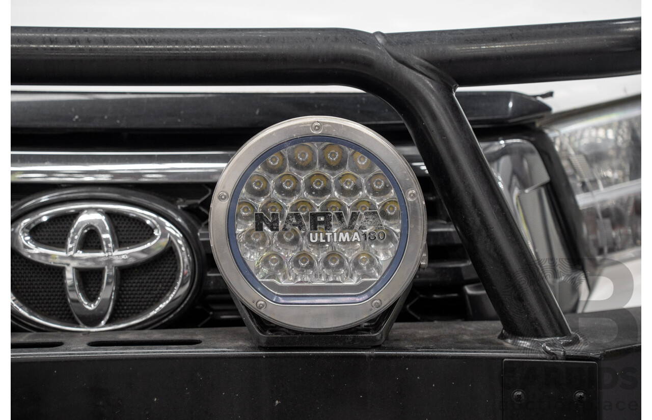 5/2019 Toyota Hilux SR (4x4) GUN126R MY19 UPGRADE Double C/Chas White Turbo Diesel 2.8L