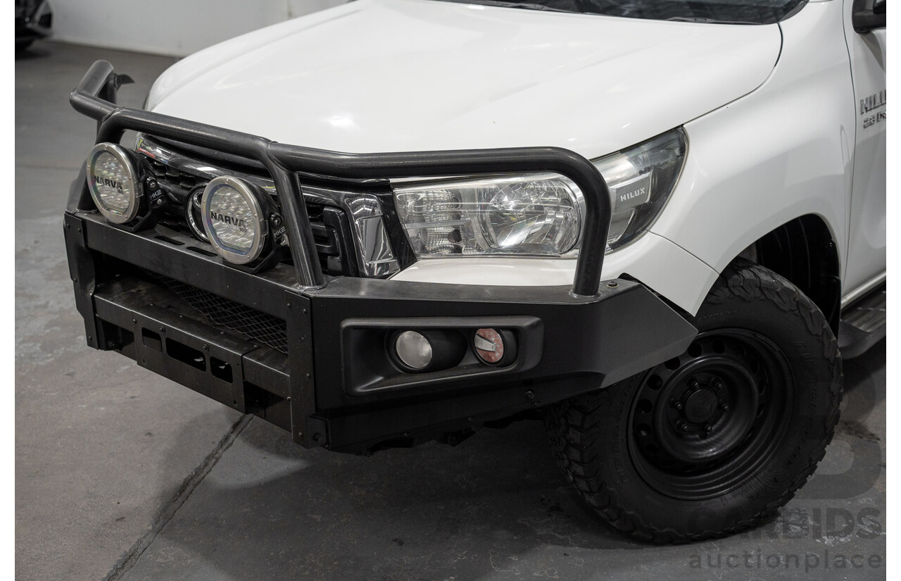 5/2019 Toyota Hilux SR (4x4) GUN126R MY19 UPGRADE Double C/Chas White Turbo Diesel 2.8L