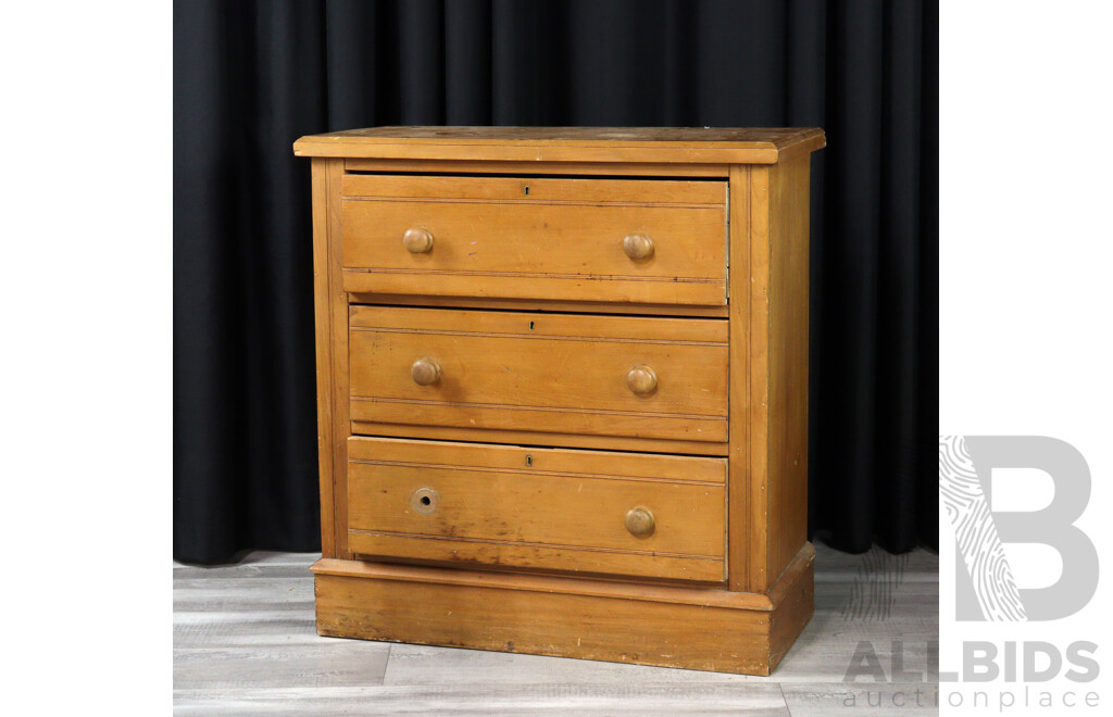 Edwardian Kauri Pine Chest of Drawers