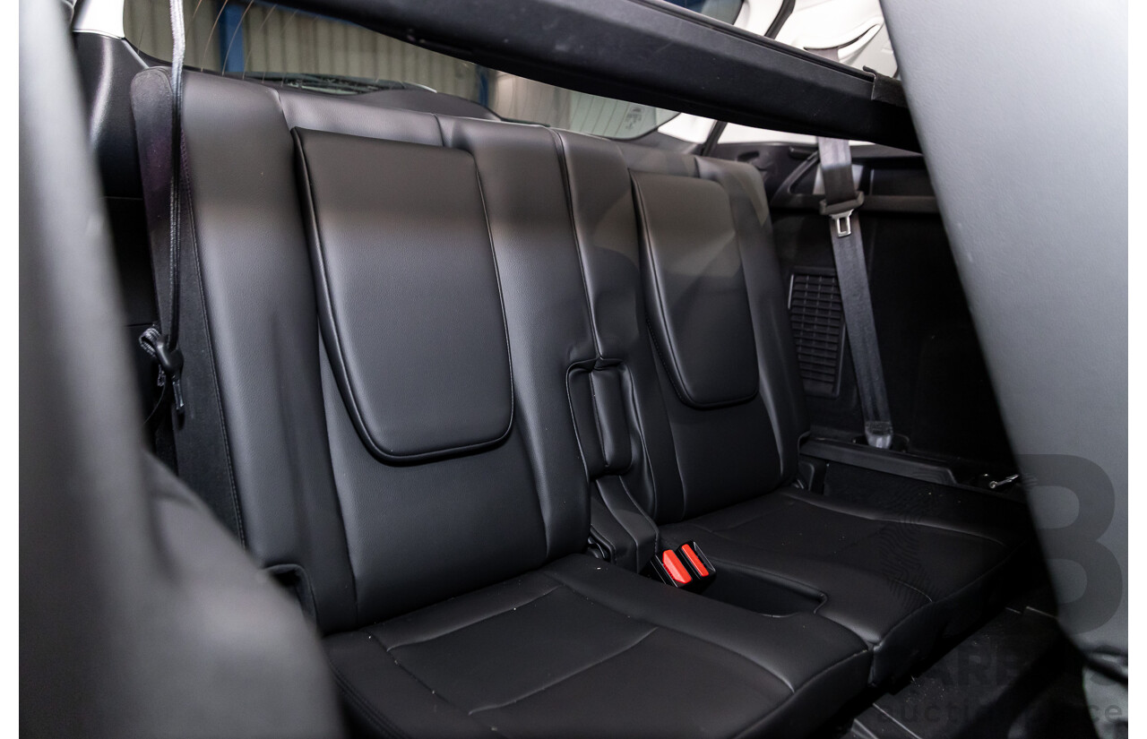 03/2019 Land Rover Discovery Sport SD4 HSE 177kW (AWD) L550 MY19 4d Wagon Fuji White Turbo Diesel 2.0L - 7 Seater