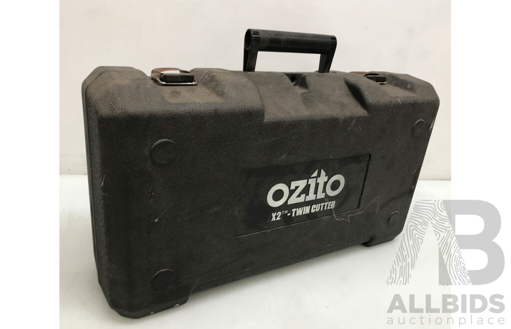 Ozito (TCS-6100) 125mm Twin Cutter with Case