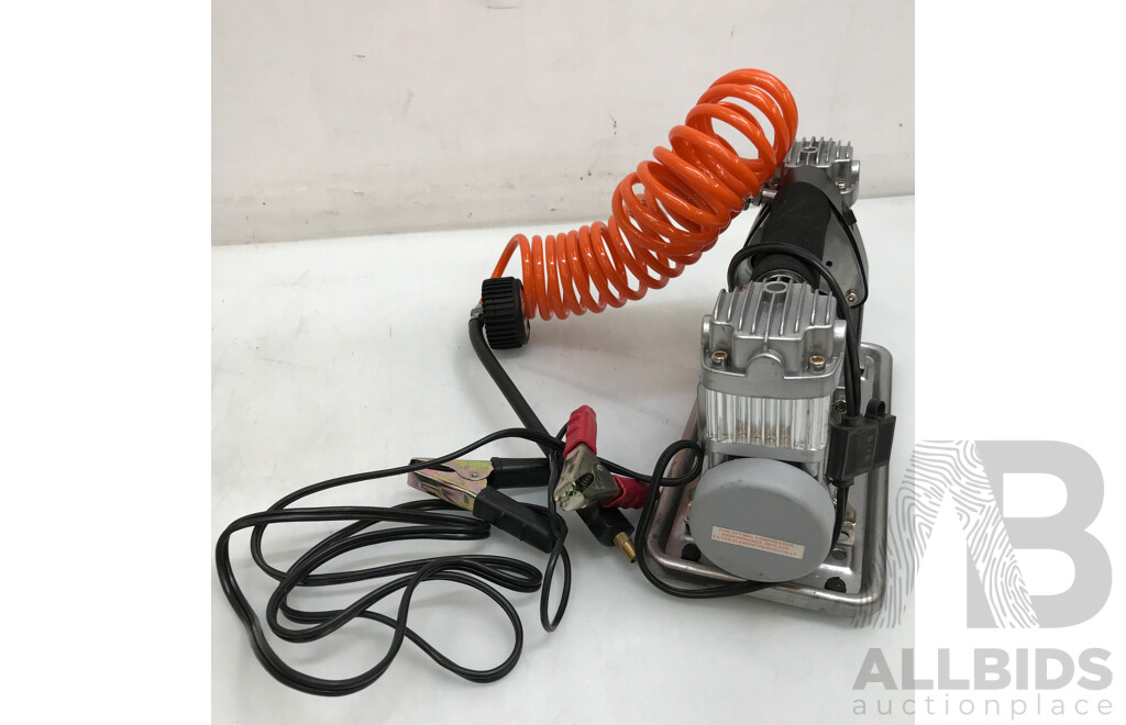 Outbac 12V Air Compressor with Carry Bag