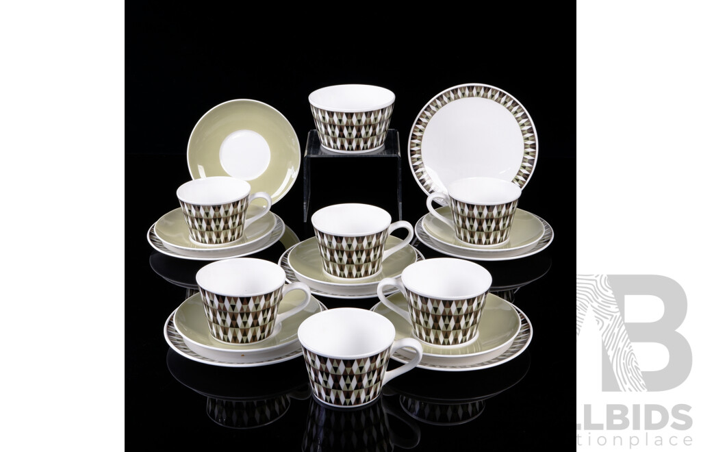 Mid Century Funky Royal Tuscan 19 PIece Tea Set in Concerto Pattern