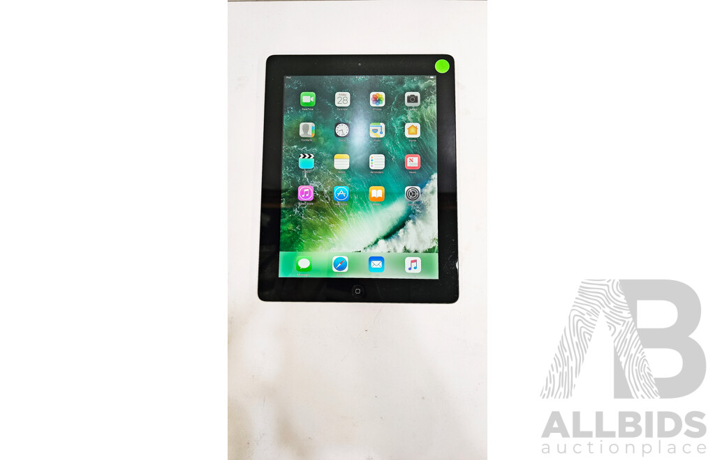 Apple (A1458) 9.7-Inch Wi-Fi 16GB iPad 4th Gen