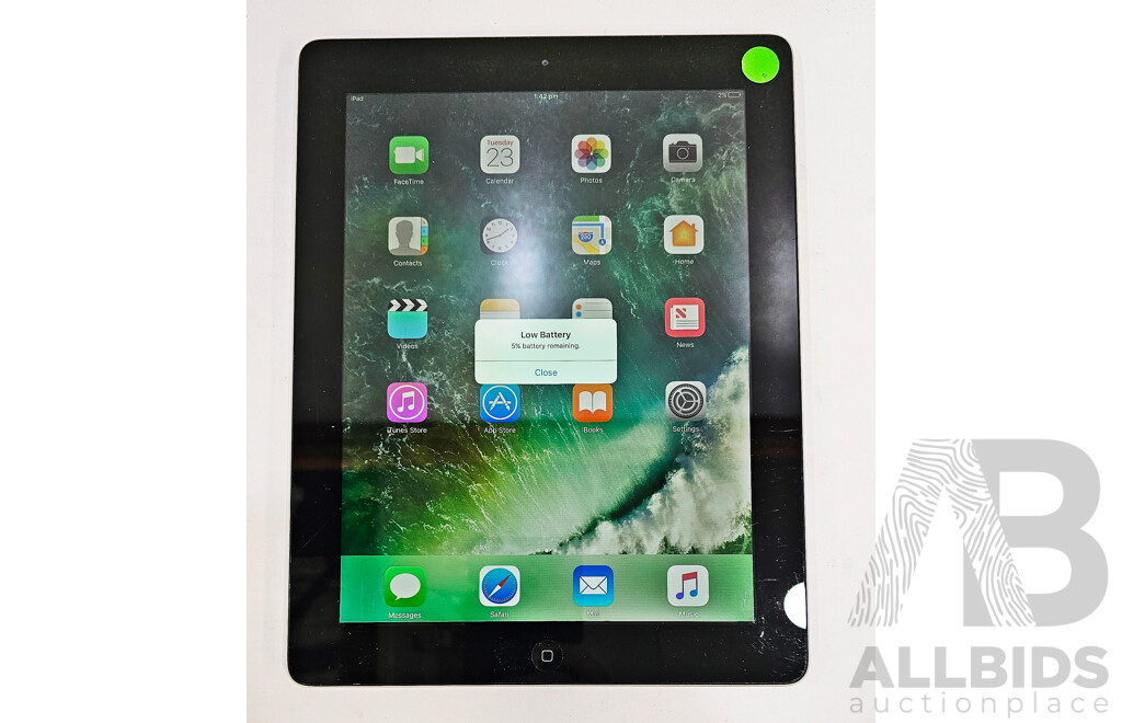 Apple (A1458) 9.7-Inch Wi-Fi 16GB iPad 4th Gen