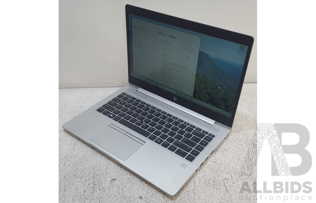 HP EliteBook mt45 AMD Ryzen 3 PRO (3300U) 2.10GHz-3.50GHz 4-Core APU 14-Inch Full HD (1080p) Mobile Thin Client Laptop